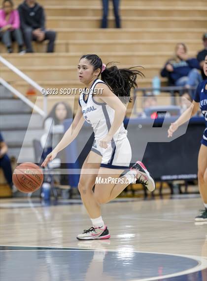 Thumbnail 2 in Aquinas @ Chaparral photogallery.
