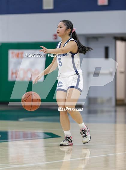 Thumbnail 2 in Aquinas @ Chaparral photogallery.