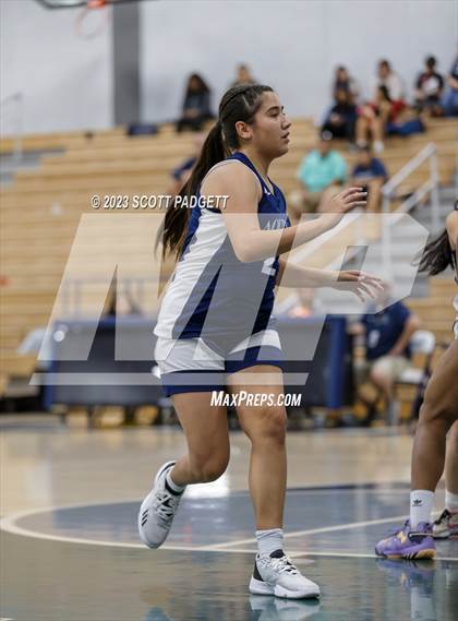 Thumbnail 1 in Aquinas @ Chaparral photogallery.