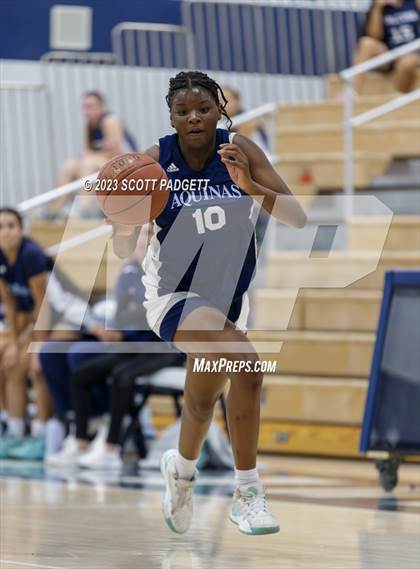 Thumbnail 1 in Aquinas @ Chaparral photogallery.