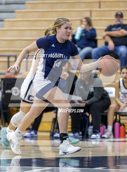 Thumbnail 1 in Aquinas @ Chaparral photogallery.