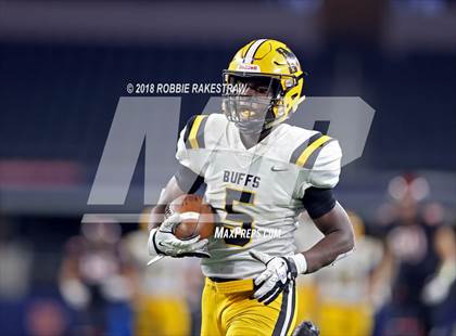 Thumbnail 2 in Aledo vs. Fort Bend Marshall (UIL 5A Division 2 Championship) photogallery.