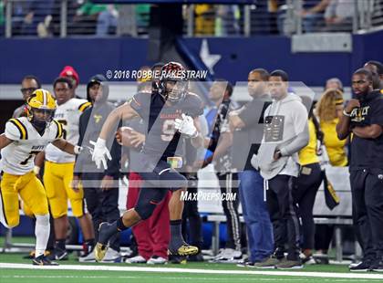 Thumbnail 3 in Aledo vs. Fort Bend Marshall (UIL 5A Division 2 Championship) photogallery.