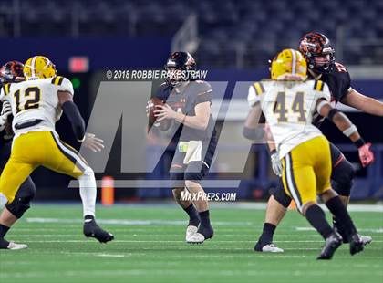 Thumbnail 3 in Aledo vs. Fort Bend Marshall (UIL 5A Division 2 Championship) photogallery.