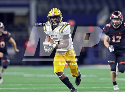 Thumbnail 3 in Aledo vs. Fort Bend Marshall (UIL 5A Division 2 Championship) photogallery.