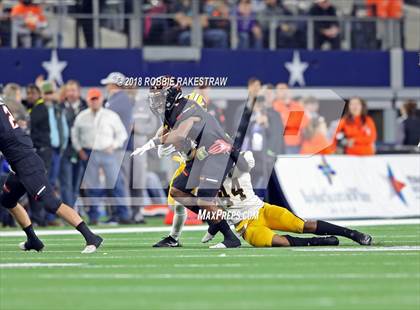 Thumbnail 3 in Aledo vs. Fort Bend Marshall (UIL 5A Division 2 Championship) photogallery.