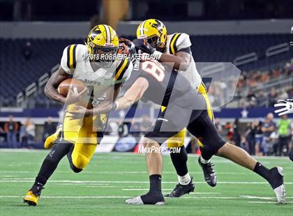 Thumbnail 3 in Aledo vs. Fort Bend Marshall (UIL 5A Division 2 Championship) photogallery.