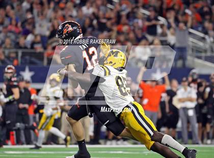 Thumbnail 3 in Aledo vs. Fort Bend Marshall (UIL 5A Division 2 Championship) photogallery.