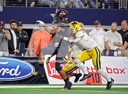 Thumbnail 1 in Aledo vs. Fort Bend Marshall (UIL 5A Division 2 Championship) photogallery.