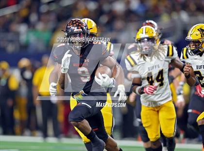 Thumbnail 2 in Aledo vs. Fort Bend Marshall (UIL 5A Division 2 Championship) photogallery.