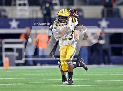 Thumbnail 3 in Aledo vs. Fort Bend Marshall (UIL 5A Division 2 Championship) photogallery.