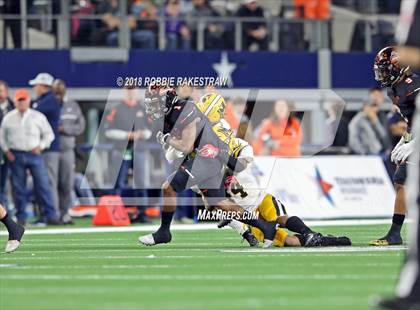 Thumbnail 2 in Aledo vs. Fort Bend Marshall (UIL 5A Division 2 Championship) photogallery.