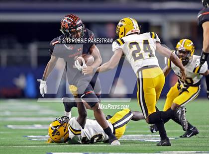 Thumbnail 1 in Aledo vs. Fort Bend Marshall (UIL 5A Division 2 Championship) photogallery.