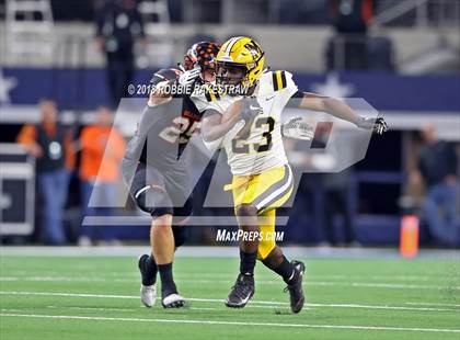 Thumbnail 2 in Aledo vs. Fort Bend Marshall (UIL 5A Division 2 Championship) photogallery.