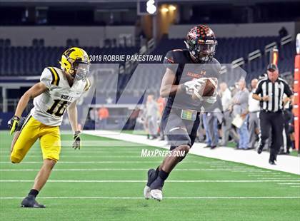 Thumbnail 3 in Aledo vs. Fort Bend Marshall (UIL 5A Division 2 Championship) photogallery.