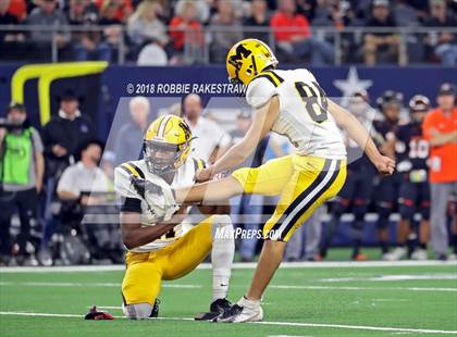 Thumbnail 2 in Aledo vs. Fort Bend Marshall (UIL 5A Division 2 Championship) photogallery.