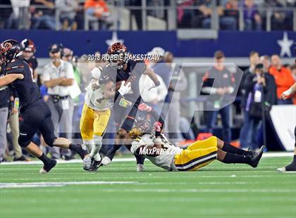 Thumbnail 2 in Aledo vs. Fort Bend Marshall (UIL 5A Division 2 Championship) photogallery.
