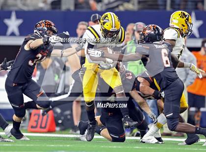 Thumbnail 3 in Aledo vs. Fort Bend Marshall (UIL 5A Division 2 Championship) photogallery.