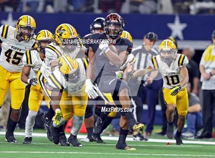 Thumbnail 2 in Aledo vs. Fort Bend Marshall (UIL 5A Division 2 Championship) photogallery.
