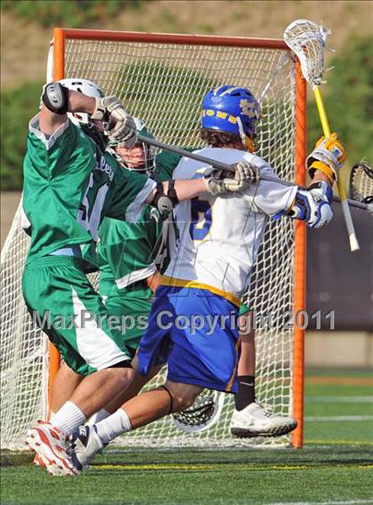 Thumbnail 2 in West Islip vs. Farmingdale (Class A Regional Final) photogallery.