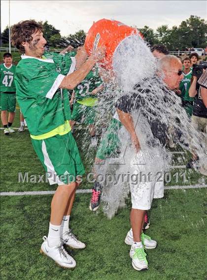 Thumbnail 3 in West Islip vs. Farmingdale (Class A Regional Final) photogallery.