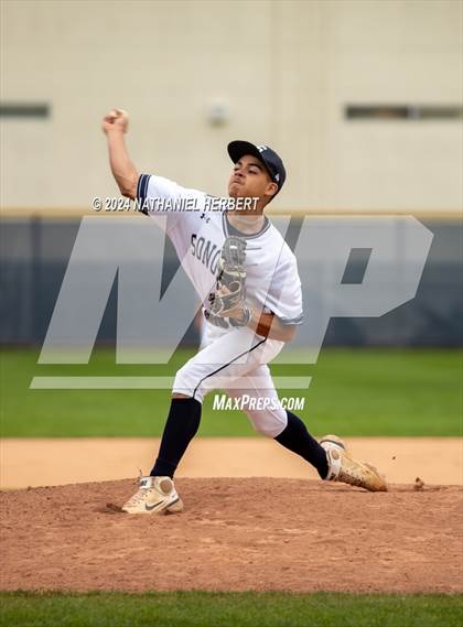 Thumbnail 1 in Fullerton vs Sonora photogallery.