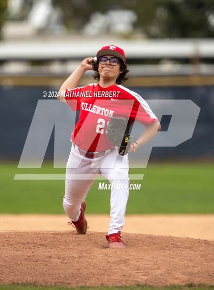 Thumbnail 3 in Fullerton vs Sonora photogallery.