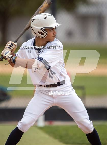 Thumbnail 2 in Fullerton vs Sonora photogallery.