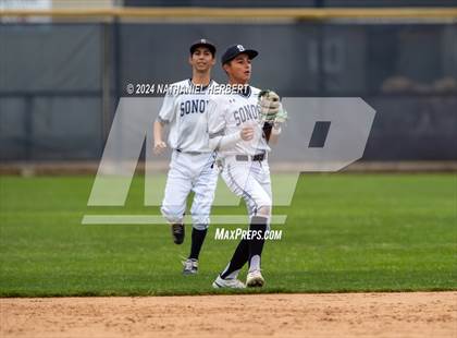 Thumbnail 1 in Fullerton vs Sonora photogallery.