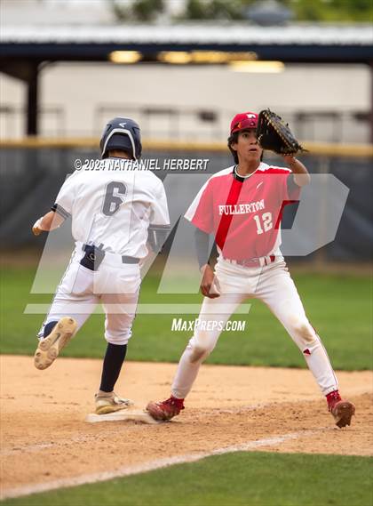 Thumbnail 1 in Fullerton vs Sonora photogallery.