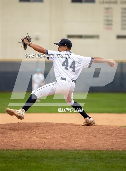 Thumbnail 1 in Fullerton vs Sonora photogallery.