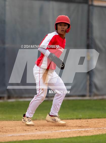 Thumbnail 2 in Fullerton vs Sonora photogallery.