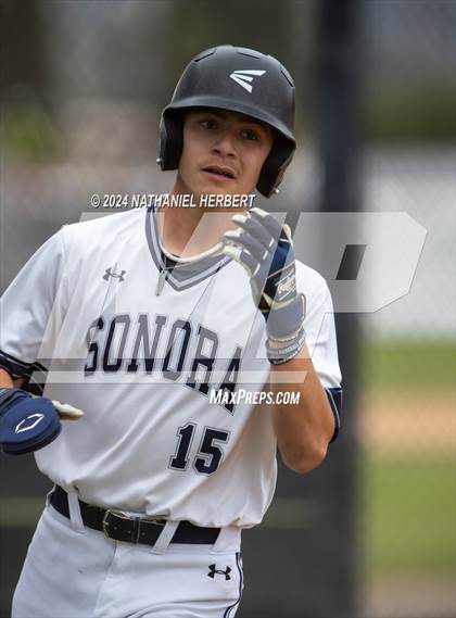 Thumbnail 1 in Fullerton vs Sonora photogallery.