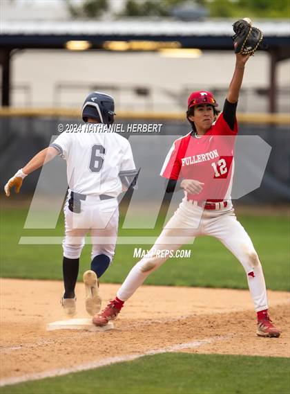 Thumbnail 3 in Fullerton vs Sonora photogallery.
