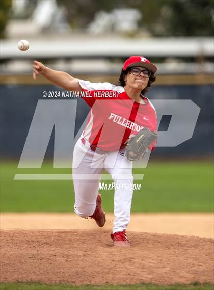 Thumbnail 1 in Fullerton vs Sonora photogallery.