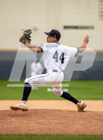 Thumbnail 2 in Fullerton vs Sonora photogallery.
