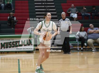 Thumbnail 3 in GVCS Broadfording @ Musselman photogallery.