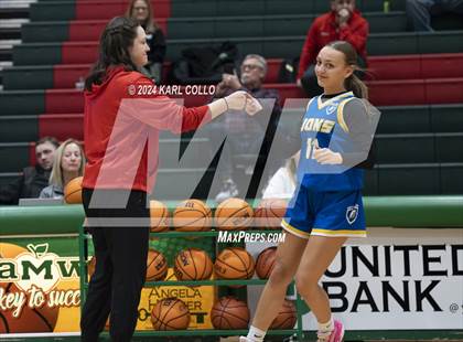 Thumbnail 2 in GVCS Broadfording @ Musselman photogallery.