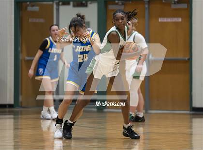 Thumbnail 2 in GVCS Broadfording @ Musselman photogallery.