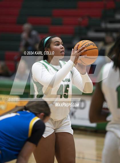 Thumbnail 2 in GVCS Broadfording @ Musselman photogallery.