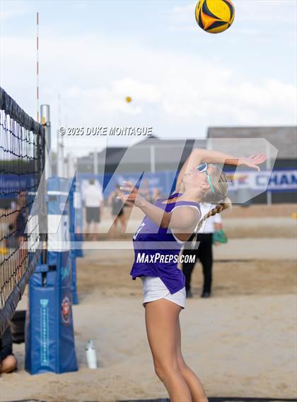 Thumbnail 3 in Norte Dame Prep vs. Desert Vista (AIA 6A Pairs D-I RD2) photogallery.