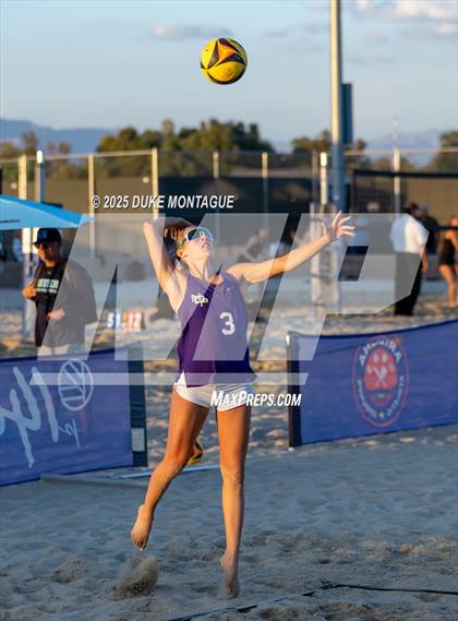 Thumbnail 3 in Norte Dame Prep vs. Desert Vista (AIA 6A Pairs D-I RD2) photogallery.