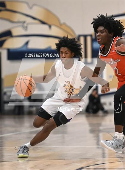Thumbnail 3 in Lynwood vs. Pacifica Christian/Orange County (MLK Classic) photogallery.