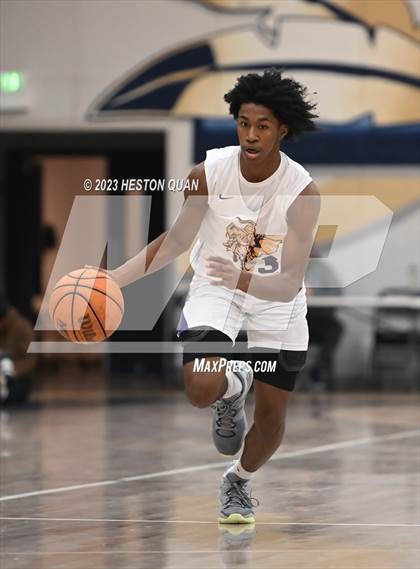Thumbnail 2 in Lynwood vs. Pacifica Christian/Orange County (MLK Classic) photogallery.
