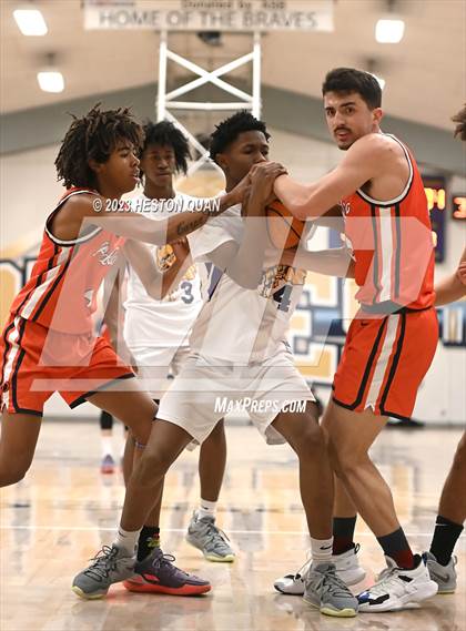 Thumbnail 2 in Lynwood vs. Pacifica Christian/Orange County (MLK Classic) photogallery.