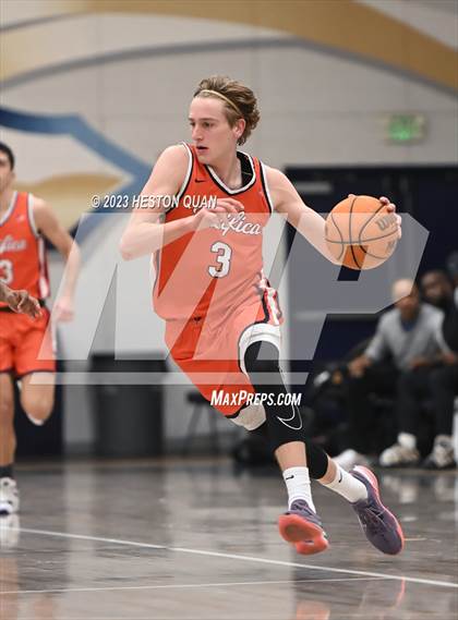 Thumbnail 2 in Lynwood vs. Pacifica Christian/Orange County (MLK Classic) photogallery.