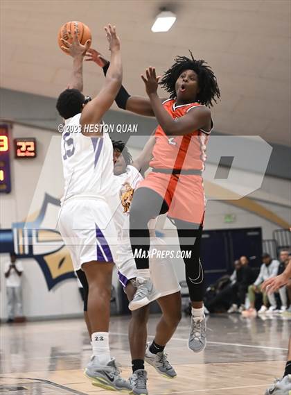 Thumbnail 3 in Lynwood vs. Pacifica Christian/Orange County (MLK Classic) photogallery.