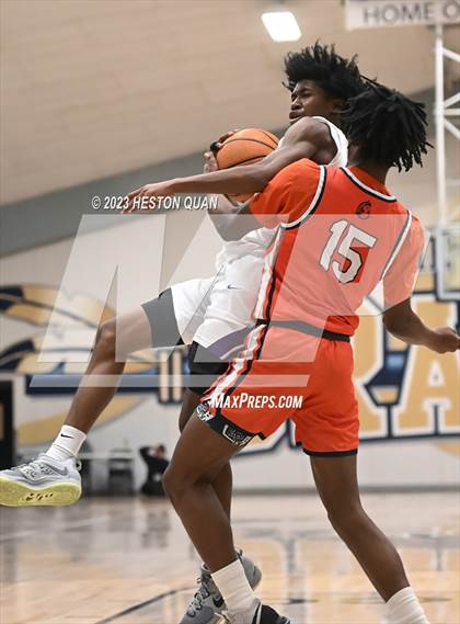 Thumbnail 2 in Lynwood vs. Pacifica Christian/Orange County (MLK Classic) photogallery.