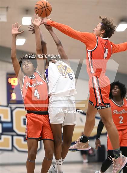 Thumbnail 1 in Lynwood vs. Pacifica Christian/Orange County (MLK Classic) photogallery.