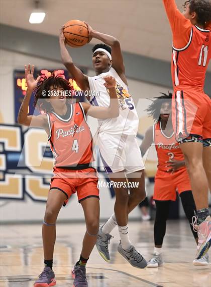 Thumbnail 1 in Lynwood vs. Pacifica Christian/Orange County (MLK Classic) photogallery.